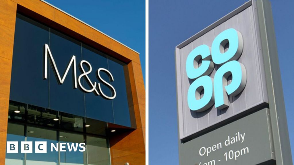 أربعة اعتقلوا فيما يتعلق بهجمات M&S و Co-op الإلكترونية أربعة اعتقلوا فيما يتعلق بهجمات M&S و Co-op الإلكترونية