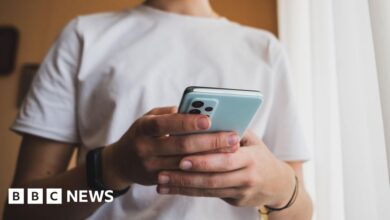 Meta لإيقاف chatbots من الذكاء الاصطناعى من التحدث إلى المراهقين حول الانتحار