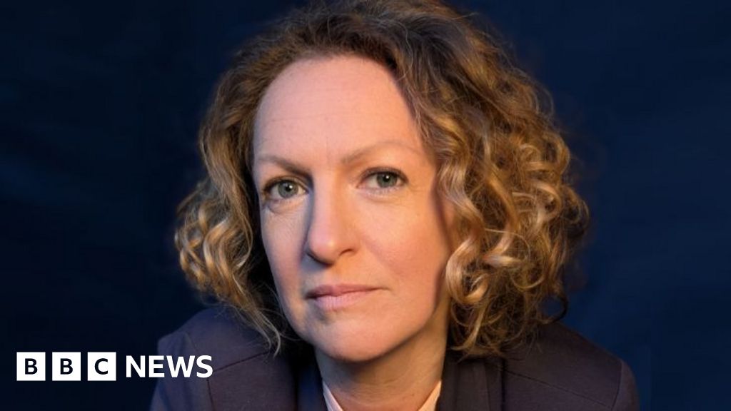 تم فصل أحد موظفي جوجل من العمل بعد الإبلاغ عن التحرش الجنسي، حسبما استمعت إليه المحكمة تم فصل أحد موظفي جوجل من العمل بعد الإبلاغ عن التحرش الجنسي، حسبما استمعت إليه المحكمة